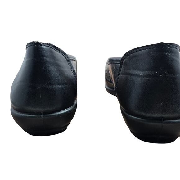 Black Leather Laser Cut Perforated Ballet Flats Size 9 - Picture 7 of 10